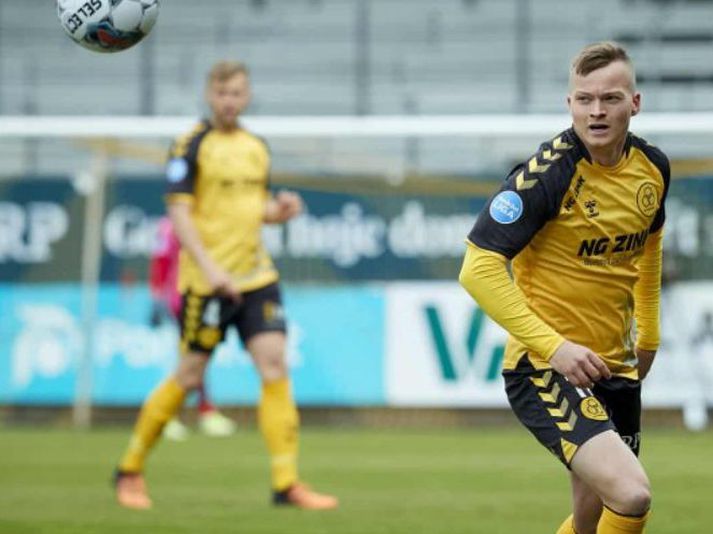 Aron og félagar í Horsens þurfa bara eitt stig í viðbót.