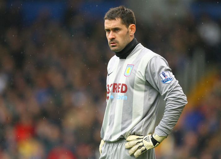 Scott Carson í leik með Aston Villa í vetur.