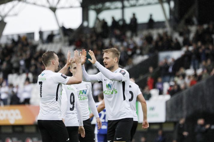 FH-ingar skoruðu sjö mörk gegn Grindvíkingum.