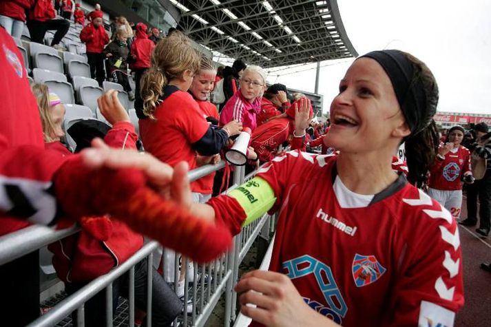 Katrín Jónsdóttir fyrirliði er að yfirgefa Val.