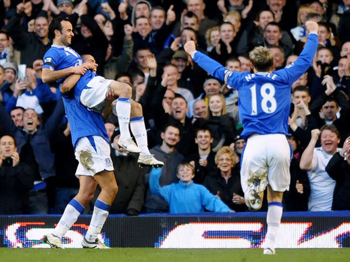 Landon Donovan skoraði og lagði upp mark í síðasta leik Everton.