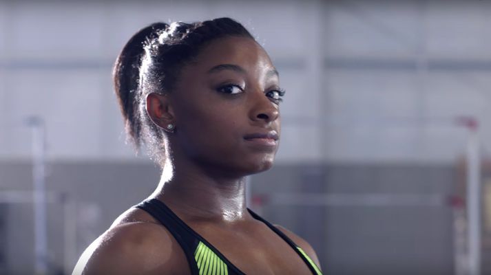 Stjarna Simone Biles hefur skinið skært eftir Ólympíuleikana þar sem hún náði að vinna sér inn fjögur Ólympíugull á seinustu vikum.