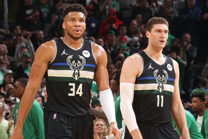 Brook Lopez steig upp fyrst Giannis gat ekki spilað.