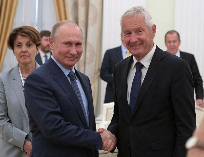 Þorbjörn Jagland, fyrrverandi forsætisráðherra Noregs, (t.h.) tekur í spaðann á Vladímír Pútín Rússlandsforseta þegar sá fyrrnefndi var framkvæmdastjóri Evrópuráðsins árið 2018.