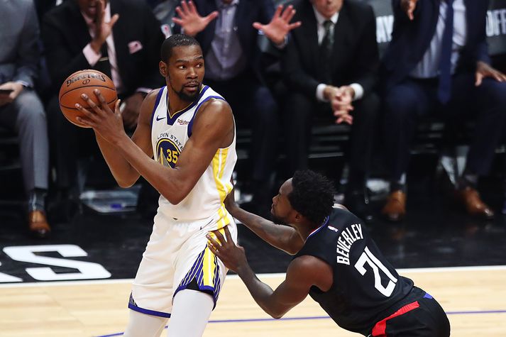 Varnarmenn Clippers réðu ekkert við Durant í nótt.