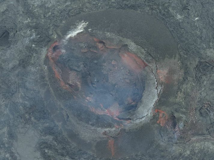 Eldgosinu virðist vera lokið.