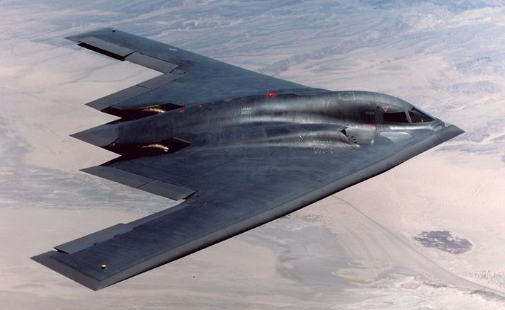B-2 flugvél var miðpunktur jólakveðjunnar.