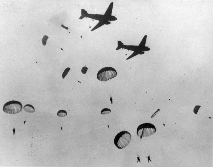 Flugvélin er sú eina sem eftir er af þeim sem fallhlífahermenn stukku úr í innrásinni í Normandí á D-daginn þann 6. júní árið 1944.