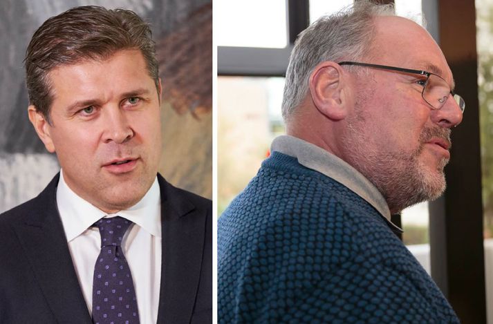 Bjarni Benediktsson segir Íslendinga eiga að senda skýr skilaboð um að þeir muni leggja sitt af mörkum vegna flóttamannavandans. Flokksbróðir hans Ásmundur Friðriksson ritaði grein um hælisleitendur í Morgunblaðið í gær sem hefur vakið mikið umtal.