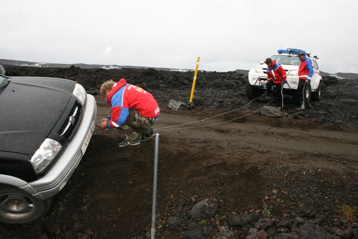 Björgunarveitin Núpar frá Kóparskeri að störfum en hún hefur verið með vaktina fyrir norðan Vatnajökul þessa vikuna. Myndin er frá því að sveitin aðstoðaði ítölsk hjón í vandræðum.