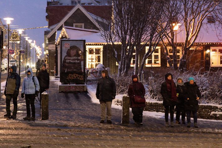 Þótt erlendir ferðamenn séu flestir meðal gesta hótela og veitingahúsa á jólunum hefur nokkuð færst í aukana að Íslendingar fari út að borða á jólunum.