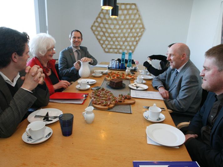 Forysta stjórnarflokkanna fundaði í Norræna húsinu í gær.