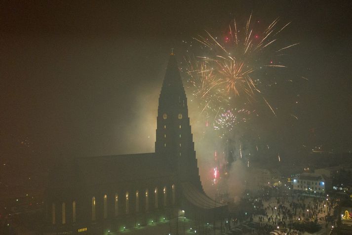 Loftgæði geta versnað töluvert þegar miklu magni af flugeldum er skotið upp á skömmum tíma, líkt og oftar en ekki er raunin um hver áramót.