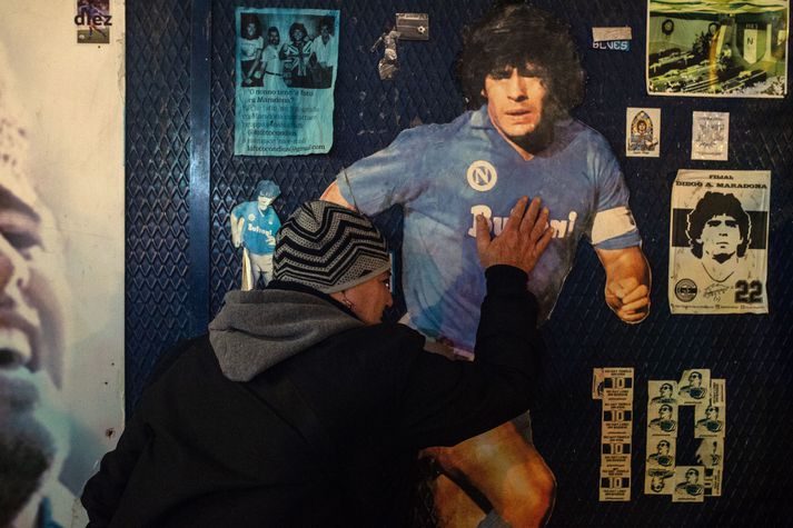 Aðdáendur um allan heim hafa minnst Maradona í dag. 