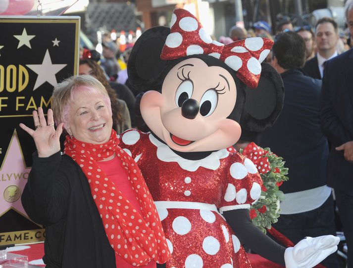 Russi Taylor talsetti Mínu Mús í yfir þrjá áratugi. Áður en hún var valin í starfið, úr hundruð umsækjenda, hitti hún sjálfan Walt Disney en hún var mikill aðdáandi.