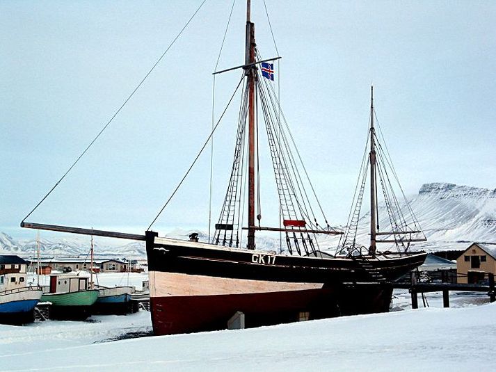 Milljónirnar fimm frá forsætisráðuneytinu duga langt í frá til að gera við kútter Sigurfara.