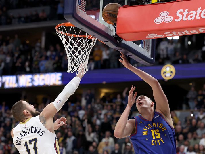 Nikola Jokic náði þrennu númer 117 á ferlinum í nótt.