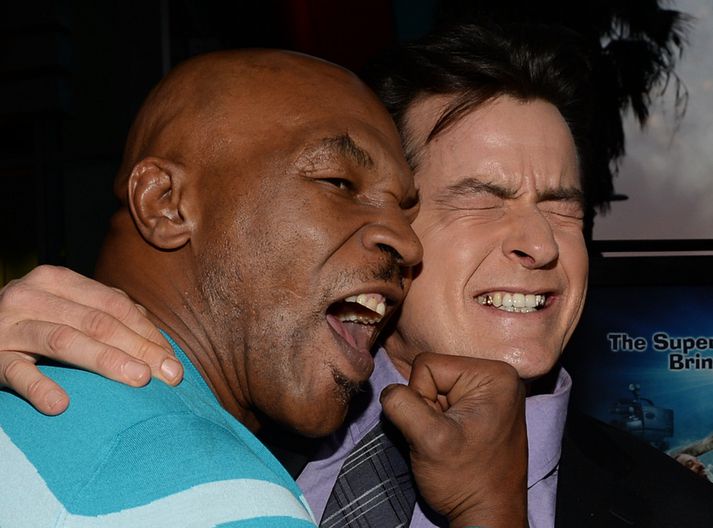 Tyson með leikaranum Charlie Sheen.