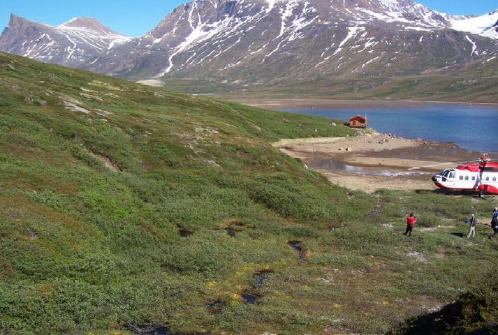 Skammt frá vettvangi framkvæmda á vesturströnd Grænlands.