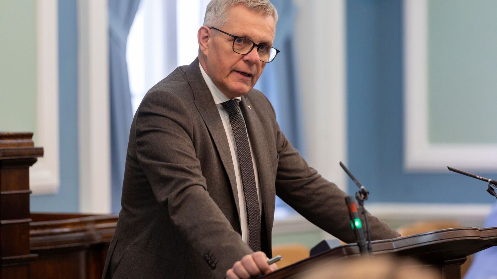 Hótaði málþófi vegna veiða sem tengda­sonurinn stundar