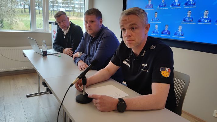 Frá blaðamannafundi HSÍ í Laugardalnum í gær.