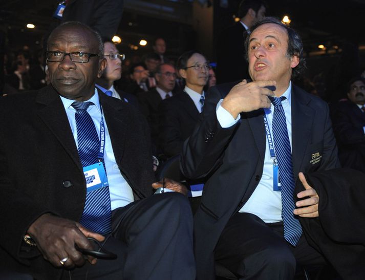 Warner er hér með Platini, forseta UEFA.