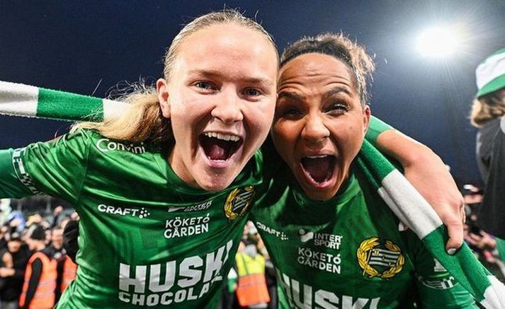 Hammarby stelpurnar fögnuðu vel í leikslok þegar langþráður meistaratitill var í höfn.