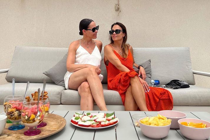 Ofurskvísurnar Andrea og Maya voru að byrja með hlaðvarpið Stílbrot en Maya ræddi við blaðamann um persónulegan stíl og fataskápinn.