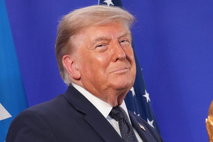Donald Trump kennir kanadískum stjórnvöldum um heilsuspillandi loftgæði í norðaustanverðum Bandaríkjunum.