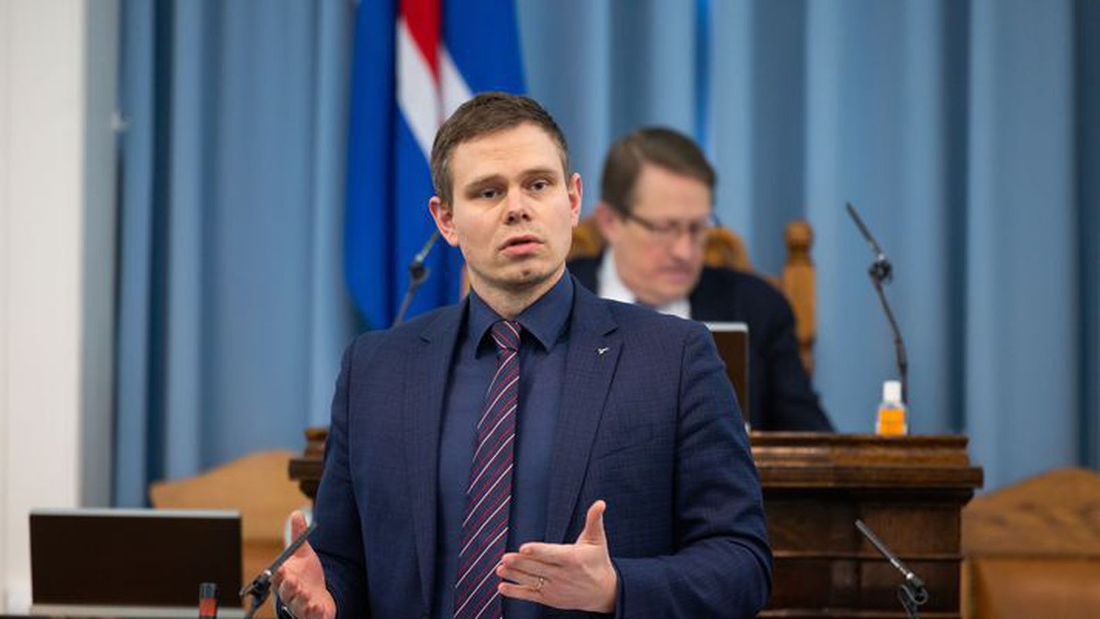 Segir af sér þing­mennsku að á­kveðnu skil­yrði upp­fylltu