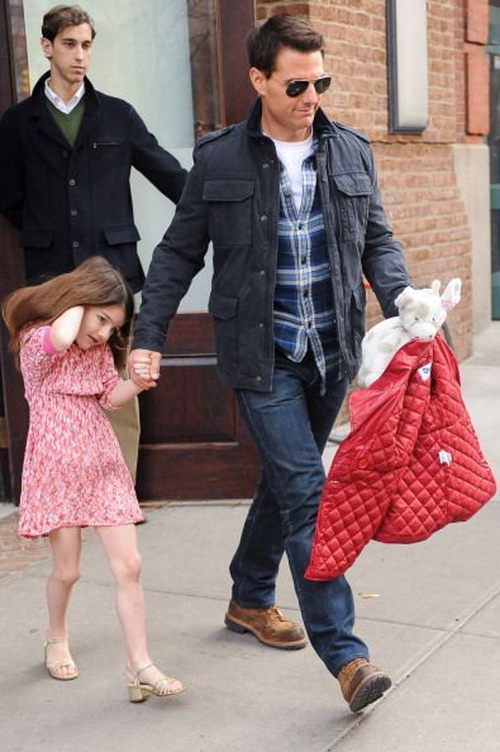 Tom Cruise ásamt dóttur sinni, Suri
