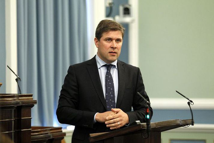 Í pontu Bjarni Benediktsson segir óvíst hvort kosið verði um áframhaldandi viðræður við ESB.Fréttablaðið/Pjetur