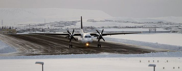 Búið er að aflýsa öllu innanlandsflugi í dag vegna veðurs. 