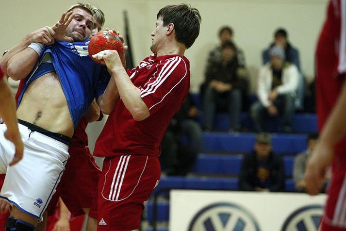 Úr viðureign Fram og Hauka í upphafi tímabils.