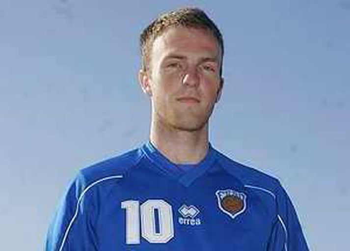 Hjálmar Þórarinsson skoraði á fallegt mark á 7. mínútu.