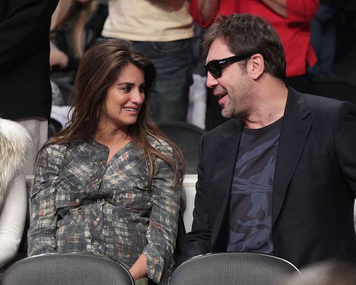 Þau Penelope Cruz og Javier Bardem eignuðust dóttur í júlí og hafa nefnt hana Luna Encinas Cruz.