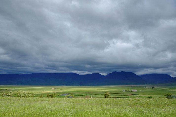 Vestari-Jökulsá rennur undan Hofsjökli og niður í Skagafjörð.