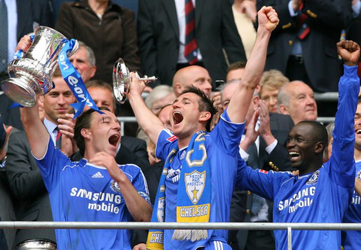 Claude Makelele, fagnar með John Terry og Frank Lampard.