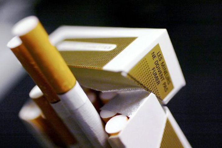 Dr. Anthony Youn telur að níkótín og kolsýringur hindri blóðflæði til þeirra svæða líkamans sem hafa gengið undir skurðaðgerð.