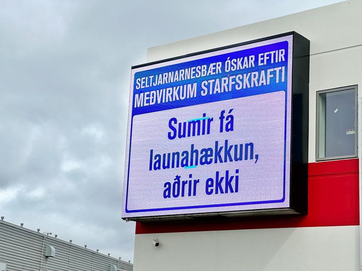 Hér má sjá auglýsingu þar sem Seltjarnarnesbær virðist óska eftir meðvirkum starfskrafti sem sætti sig við ýmislegt. Auglýsingin er þó runnin undan rifjum BSRB, ekki Seltjarnarnesbæjar.