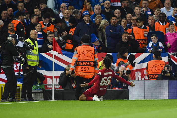 Trent Alexander-Arnold kom Liverpool á bragðið í kvöld.