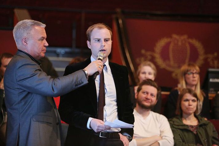 Fyrirhugaðar breytingar í miðbænum mæltust vel fyrir hjá flestum. Hópur verslunareigenda lét þó í ljós óánægju sína með samráðsleysi og Laugaveginn sem göngugötu.