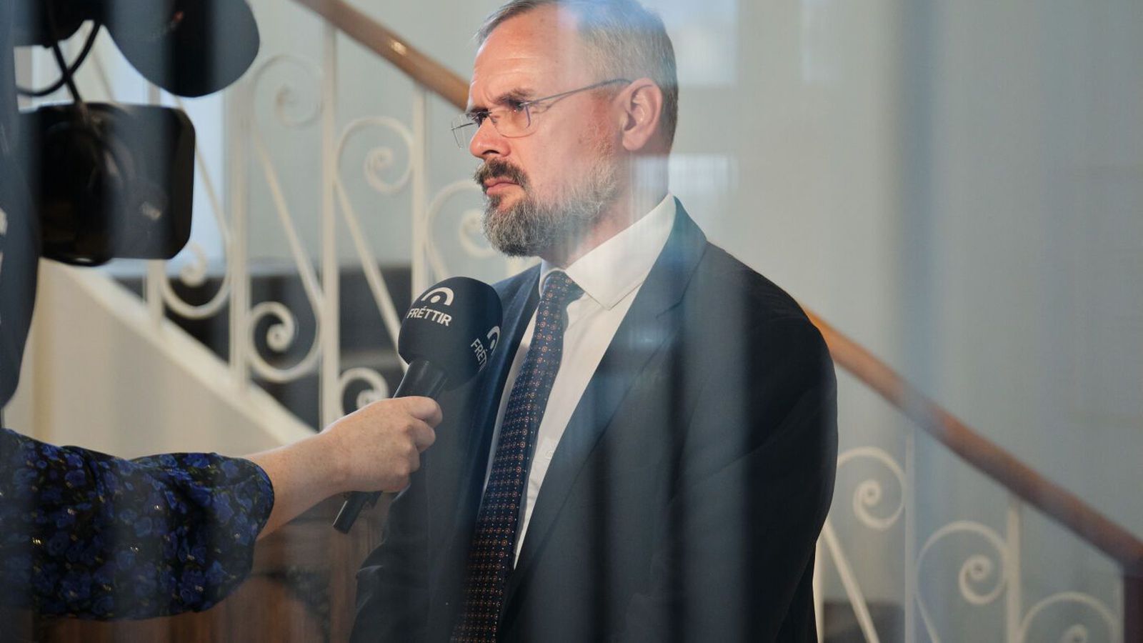 Af­koma ríkisins nei­kvæð um 182 milljarða