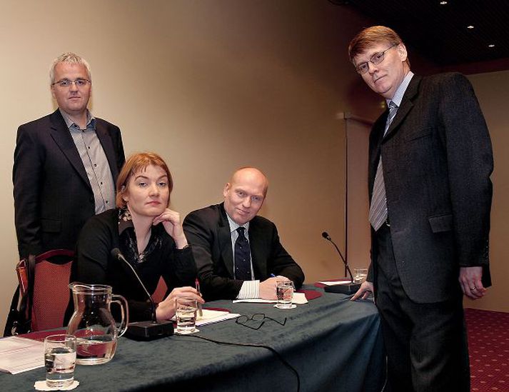 Skarphéðinn Berg Steinarsson, Helga Jónsdóttir,  Tryggvi Þór Herbertsson og Stefán Halldórsson á fundi Lífeyrissjóðs verkfræðinga í síðustu viku. 
