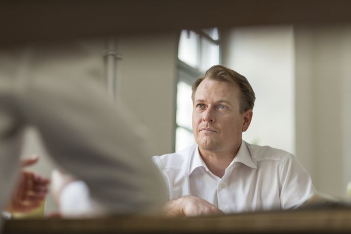 Landslagið á vinnumarkaðinum er að breytast mjög hratt þar sem valdið er að færast frá vinnuveitendum og til starfsfólks. Fólk er farið að meta vinnustaði öðruvísi en áður og því er mælt með því að stjórnendur hugi að starfsmannasamtölum til að tryggja að fólk segi síður upp.