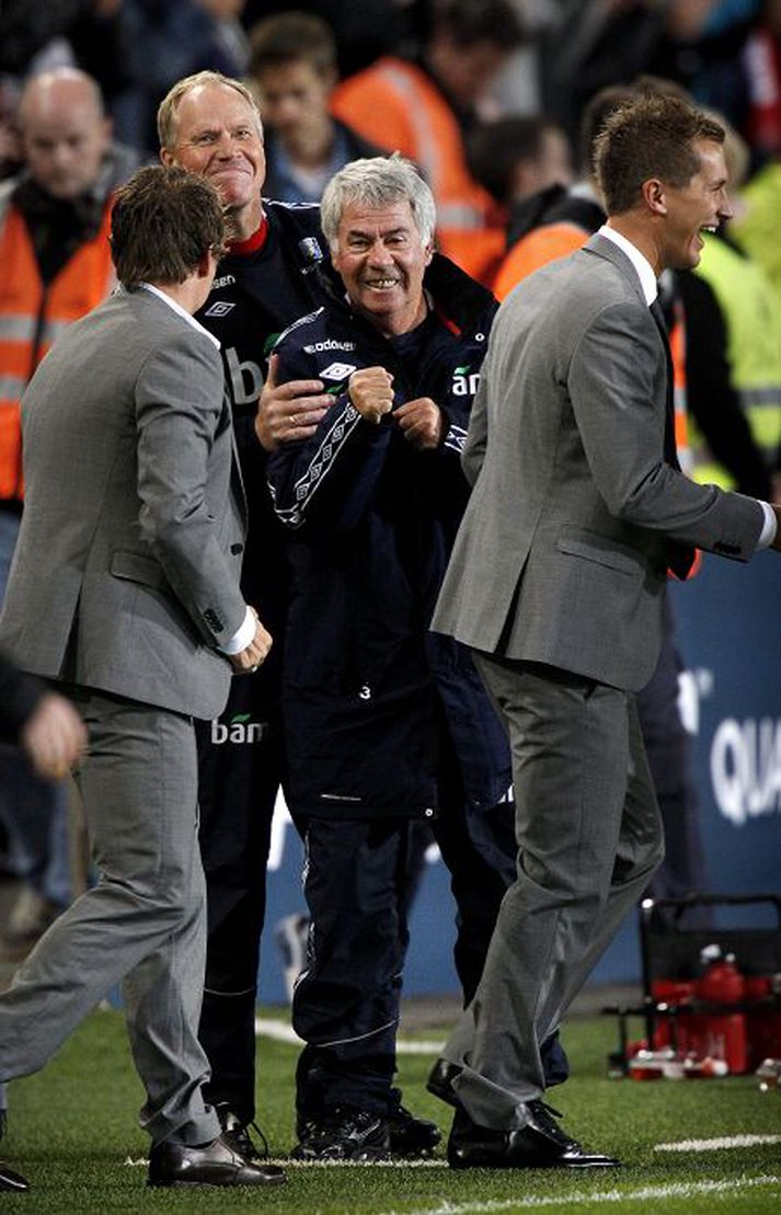 Olsen fagnar hér sigri gegn Íslandi í Ósló en honum hefur gengið vel að fá stig gegn íslenska liðinu síðustu ár.nordicphotos/afp