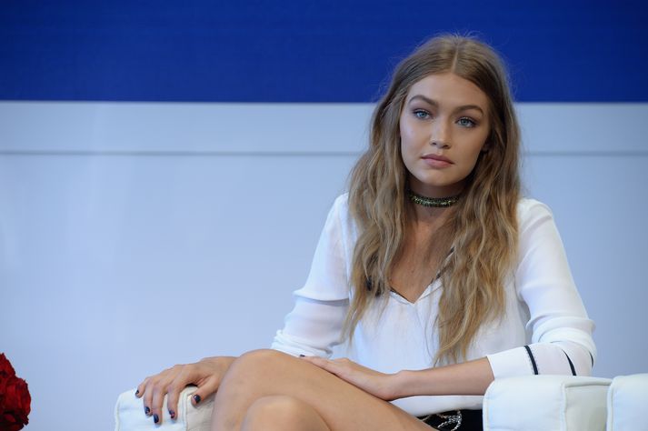 Gigi Hadid prýðir forsíðu Dazed.