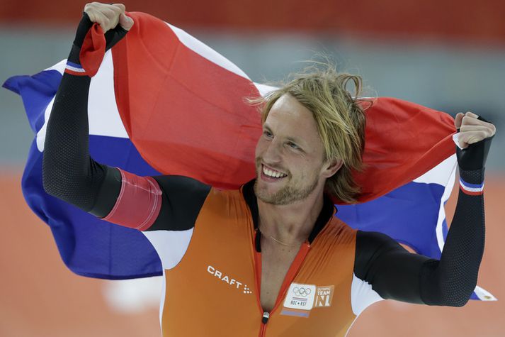 Michel Mulder fagnar gullinu.