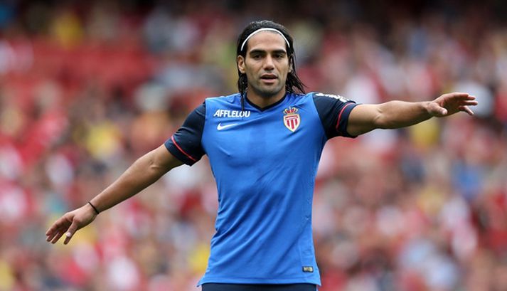 Mun Falcao klæðast treyju númer níu hjá Manchester United.