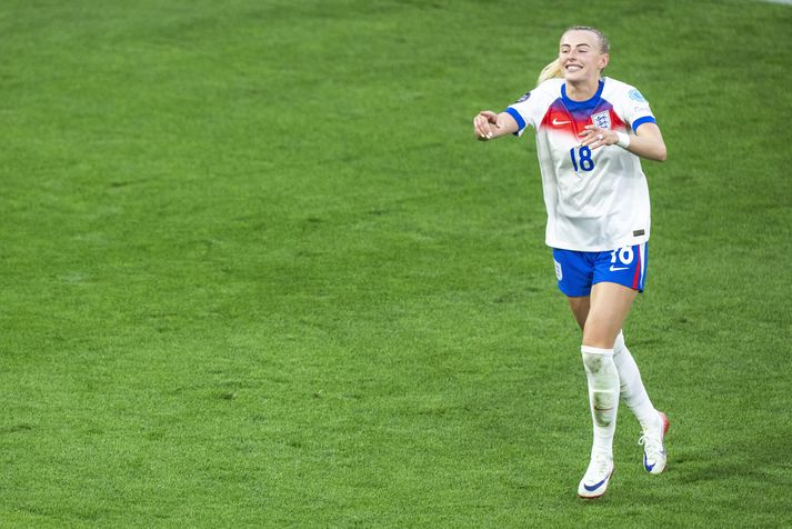Chloe Kelly skoraði úr síðustu spyrnu Englendinga og tryggði liðinu Evrópumeistaratitilinn.